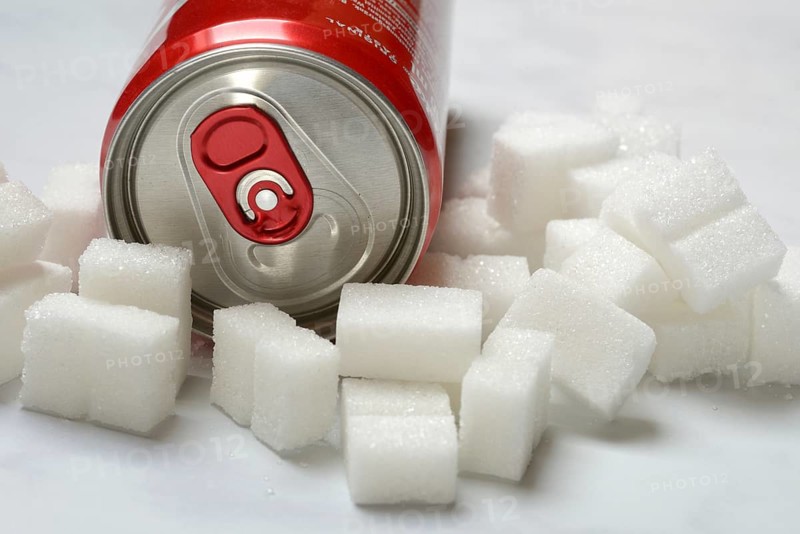 Cola can and lots of sugar cubes