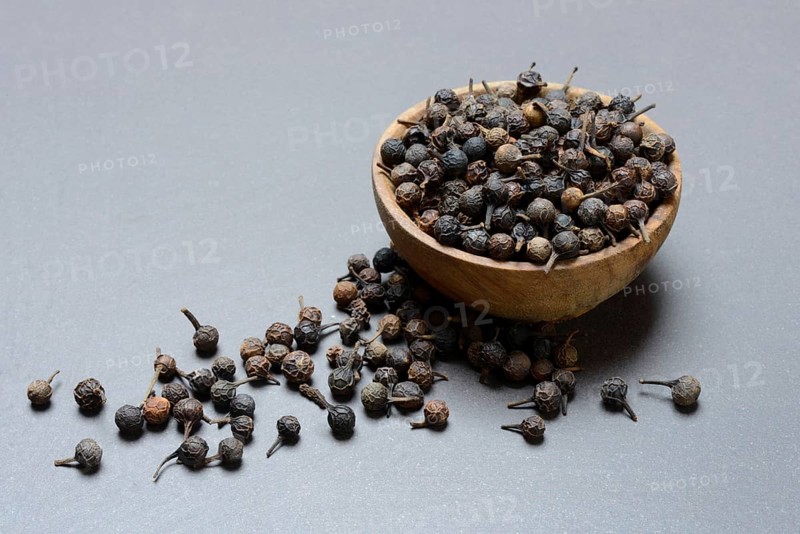 Cubeb pepper, peppercorns in shell, Piper cubeba