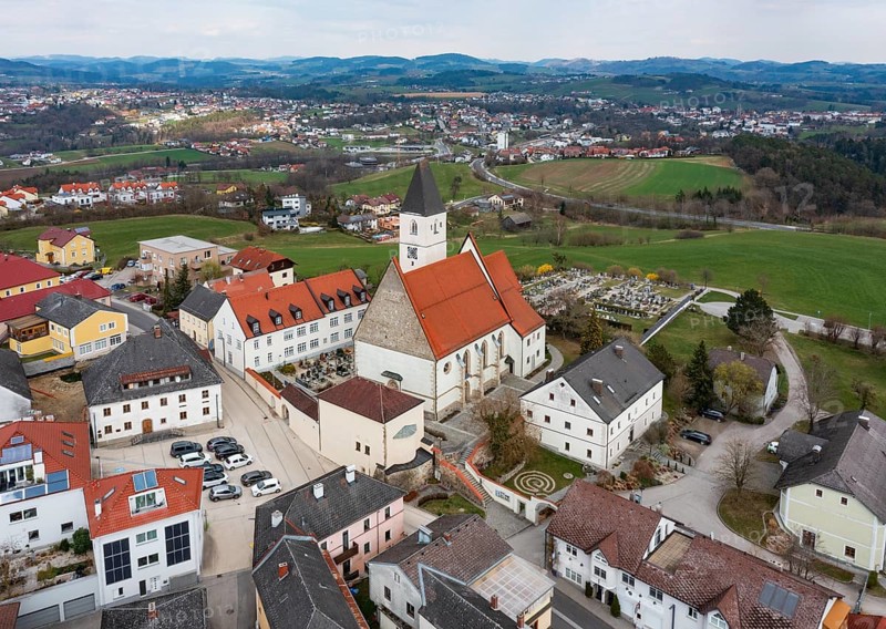 Drone image, local view, parish church, Wartberg ob der Aist, Mühlviertel, Upper Austria, Austria
