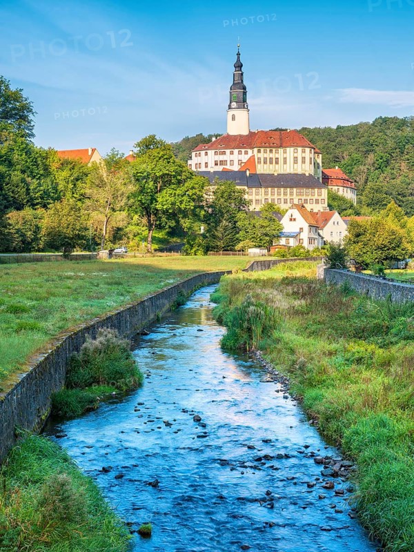 Weesenstein Castle above the River Müglitz in the Müglitz Valley, Weesenstein, Saxony, Germany