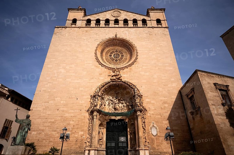 Portal with tympanum, Basilica of the Monastery of Sant Francesc, San Francisco, Palma de Majorca, Majorca, Balearic Islands, Balearic Islands, Spain