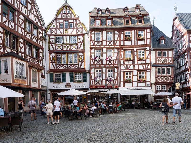 The historic Bernkastel market square, Bernkastel-Kues, Moselle, Rhineland-Palatinate, Germany