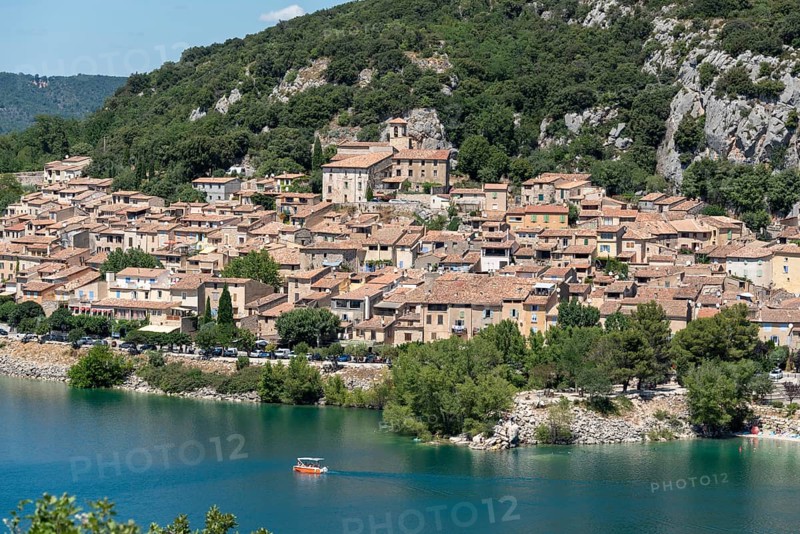 The village of Bauduen on Lac de Sainte-Croix, Gorges du Verdon, Verdon Gorge, Var, Provence-Alpes-Côte d'Azur