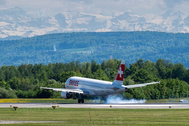 Aircraft Swiss, HB-IJJ, Airbus A320-200, Zurich Kloten, Switzerland