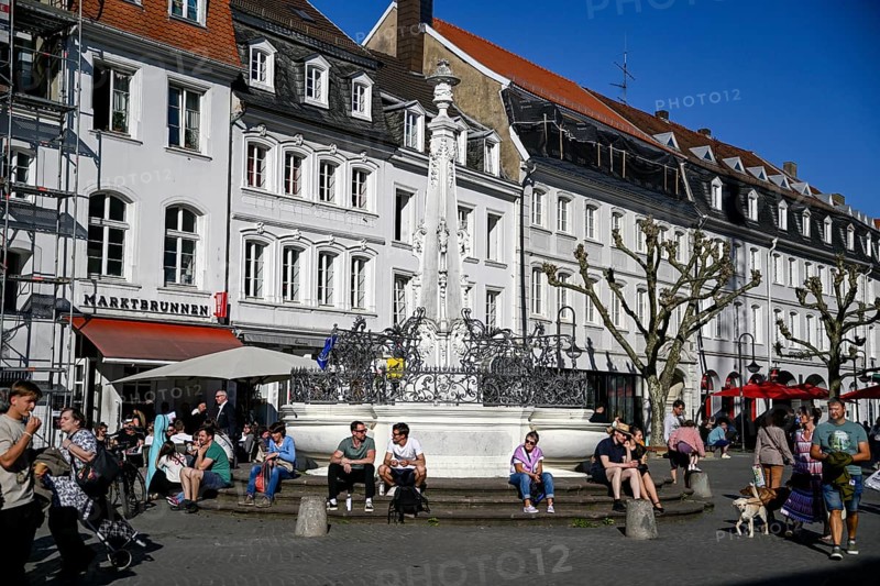 People at the market fountain, Saarbrücken, Saarland, Germany