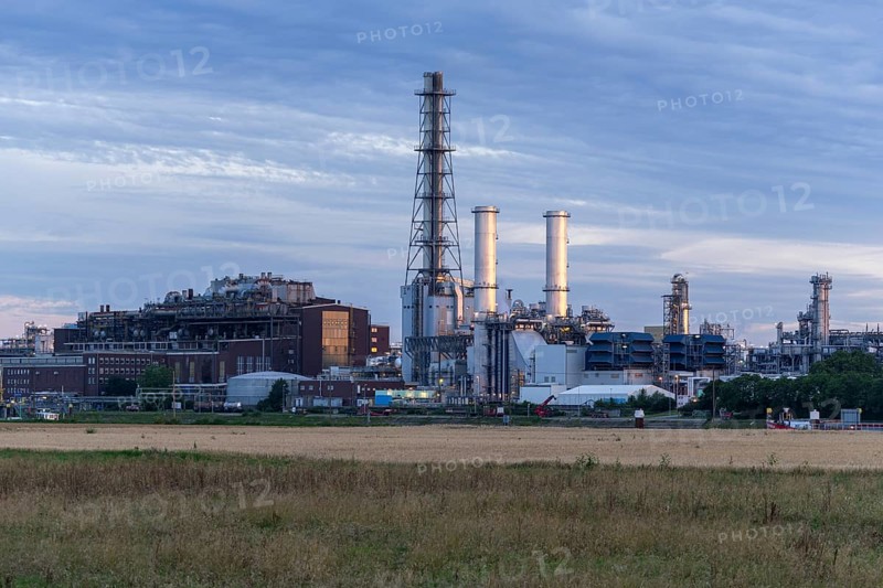 BASF, Lugwigshafen am Rhein, industrial area, dusk, fields, Mannheim, Baden-Württemberg, Germany