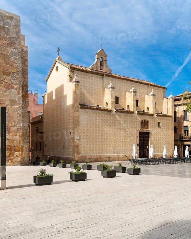 Plaça del Rei with the Torre del Pretori o Castell del Rei and the church Església de Natzaret in Tarragona, Spain