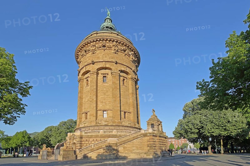 Water tower built in 1889, landmark, Friedrichplatz, Mannheim, Hesse, Germany