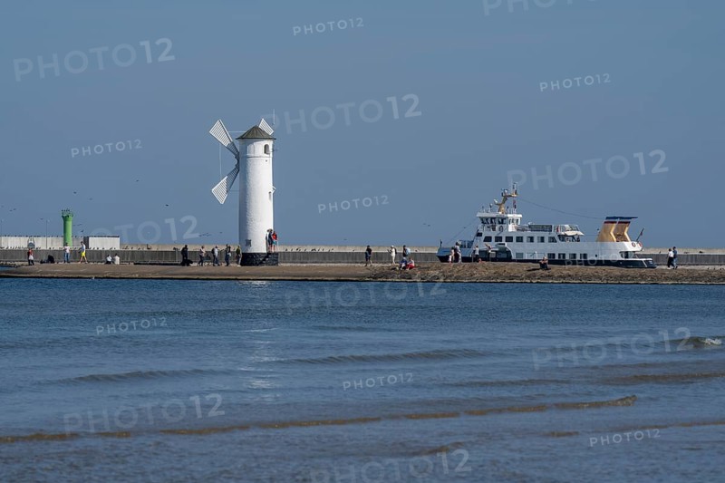 Mill beacon on the pier, excursion boat, Swinoujscie, Usedom Island, Baltic Sea, Poland