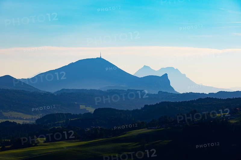 Mountain silhouette of the Nockstein and Gaisberg, Osterhorn group, Salzkammergut, Salzburg province, Austria