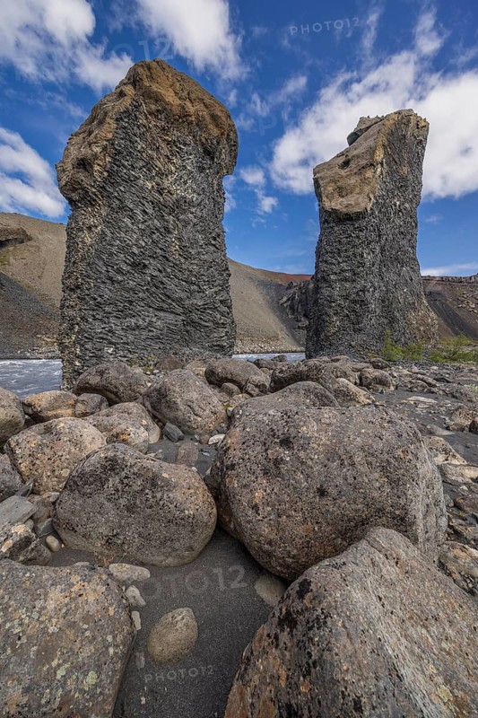Karl og Kerling, translation old man and old woman, basalt rock pillars, petrified trolls according to legend, Jökulsa a Fjöllum Canyon, eastern Iceland