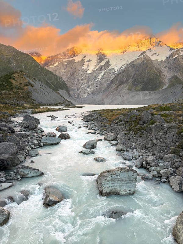 Sunrise on the Hooker Valley Track hiking trail, Mount Cook National Park, South Island, New Zealand, Oceania