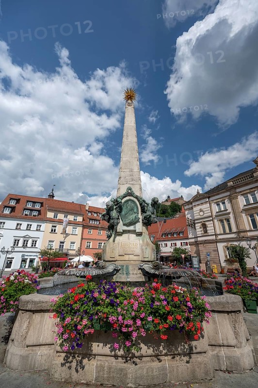Luitpold Fountain, erected in 1899, market square, Kulmbach, Upper Franconia, Bavaria, Germany