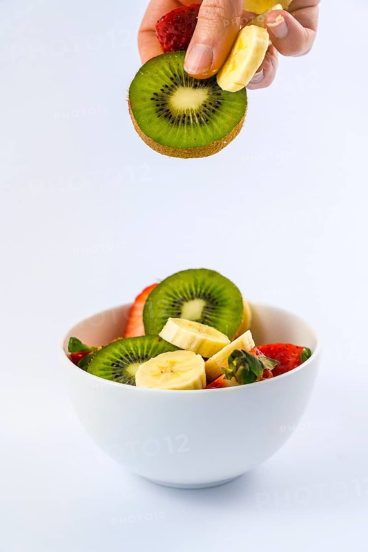Recipe of a fruit salad with kiwis, strawberries, bananas