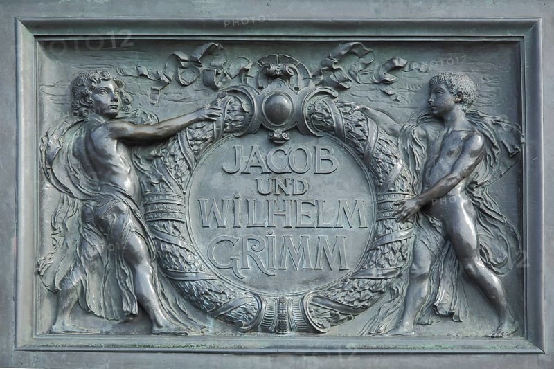 Relief with inscription Jacob and Wilhelm Grimm, Brothers Grimm National Monument, Laurel Wreath, Landmark, Market Square, Hanau, Hesse, Germany