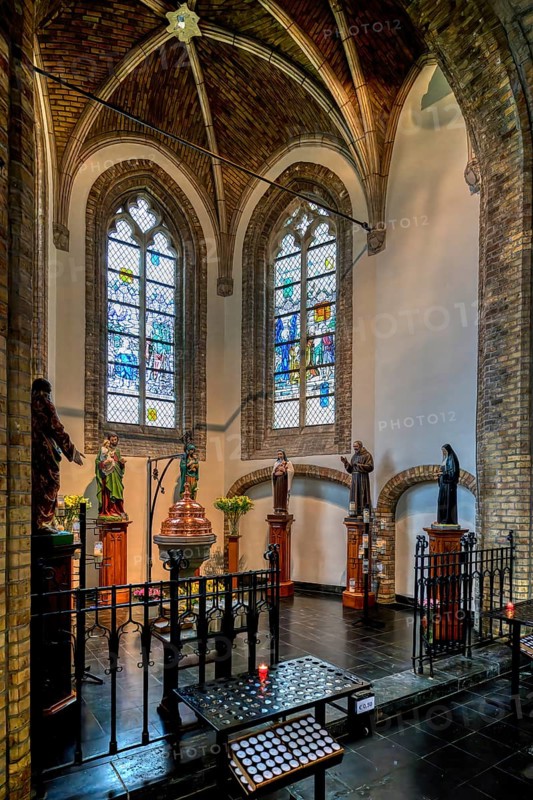 Our Lady Church, Central nave and chapels, Nieuwpoort, West Flanders, Belgium