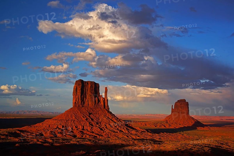 Monument Valley, Utah, Arizona, USA, Valley of Monuments, Utah, Arizona, USA