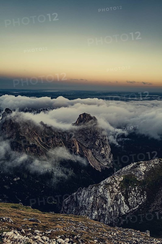 Sunrise hike on the Hochplatte in the Ammergau Alps, Ammergebirge in the Allgäu, Bavaria, Germany