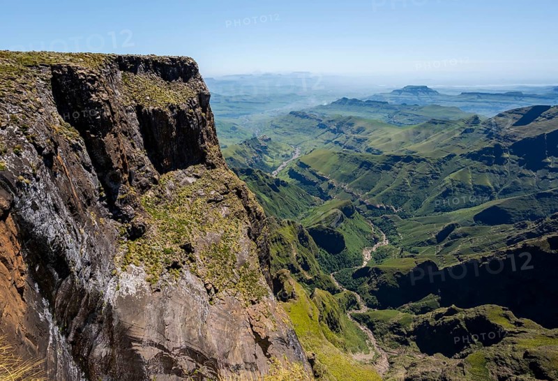 Tugela Falls, impressive mountains and cliffs of the Drakensberg Mountains, Sentinel Hiking Trail, Drakensberg Mountains, KwaZulu-Natal, South Africa