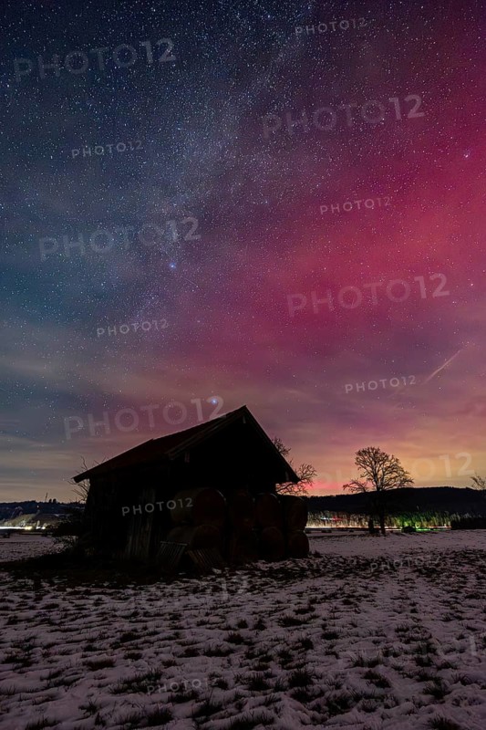 Northern Lights, Aurora borealis, Stable auroral red arc (SAR Arc), violet, pink, red, hut, stars, Loisach-Lake Kochel-Moor, foothills of the Alps, Bavaria, Germany