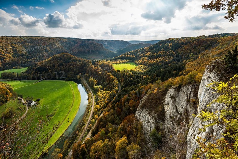 Autumnal forest, Eichfelsen viewpoint, near Irndorf, Upper Danube nature park Park, Upper Danube Valley, Danube, Swabian Jura, Baden-Württemberg, Germany