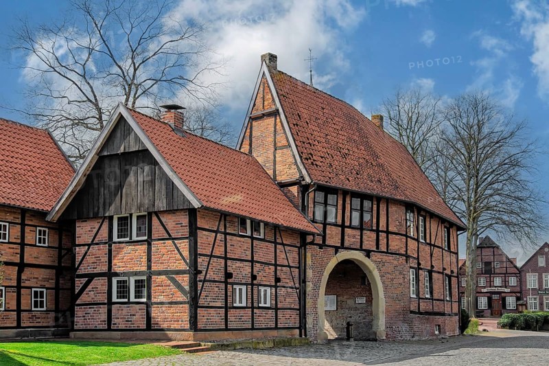 Hunnenpforte, the former gatehouse to Asbeck Abbey, Legden, Asbeck, Münsterland, North Rhine-Westphalia, Germany