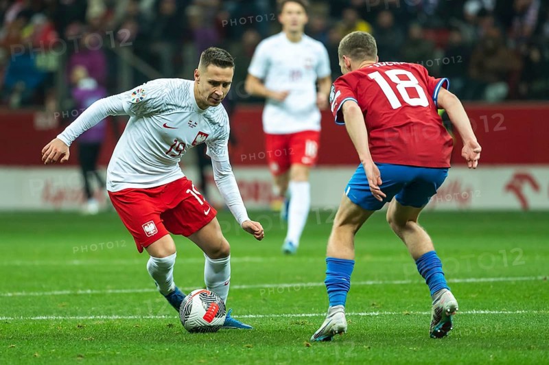 WARSAW, POLAND - NOVEMBER 17, 2023: Qualifications for UEFA Euro 2024. Match Poland - Czech Republic 1:1. In action Przemyslaw Frankowski