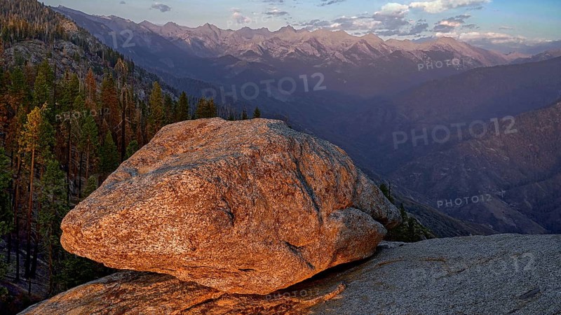 USA - California - Sequoia National Park - Moro Rock