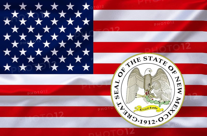 The flag of the USA with the coat of arms of New Mexico, Studio
