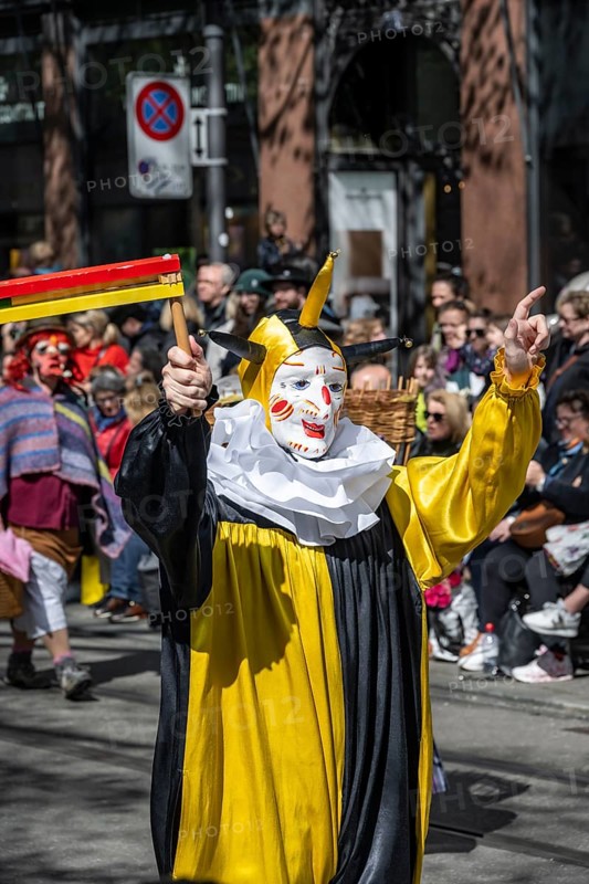 Participants dressed up as jesters from the guest canton of Schwyz, jesters' symposium of the Märchler carnival societies, parade of historically costumed guildsmen, Sechseläuten or Sächsilüüte, Zurich Spring Festival, Zurich, Switzerland