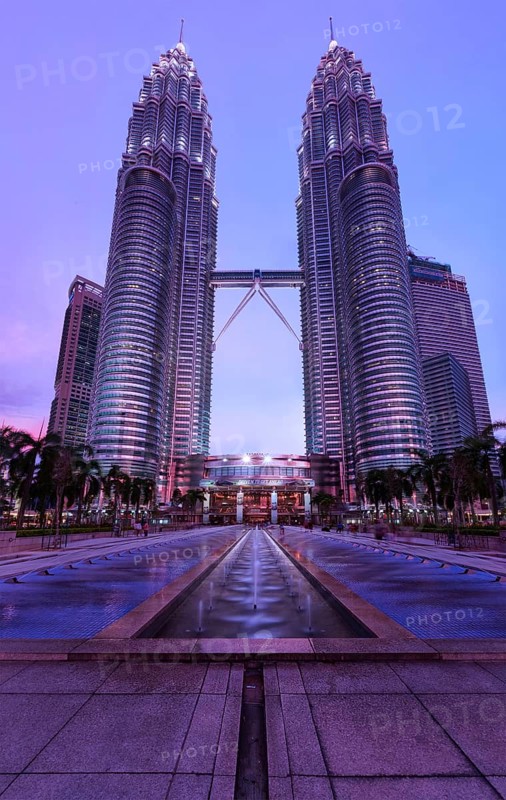 KUALA LUMPUR, MALAYSIA, MAY 5: Petronas Twin Towers in twilight on May 5, 2011 in Kuala Lumpur. They were the tallest building in the world 1998-2004 and remain the tallest twin building