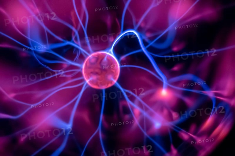 A burning plasma lamp, traces, light, reflections, colorful, colorful, light strips, plasma ball, physical toy, studio, Baden-Württemberg, Federal Republic of Germany