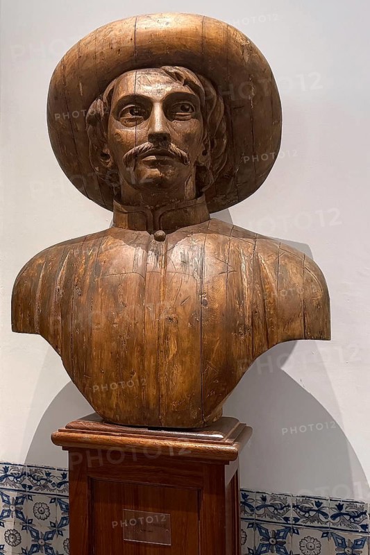 Wooden bust of Henry the Navigator in the Palácio da Bolsa, neoclassical style stock exchange, UNESCO World Heritage Site, Porto, Portugal