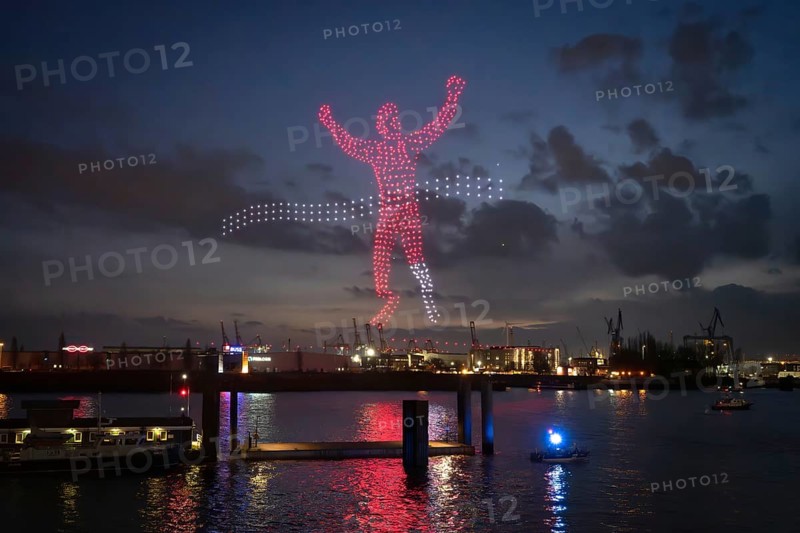 Drone light show over the Elbe as part of the Hamburg Olympic bid on 26.02.2026, Landungsbrücken, Hamburg, Germany