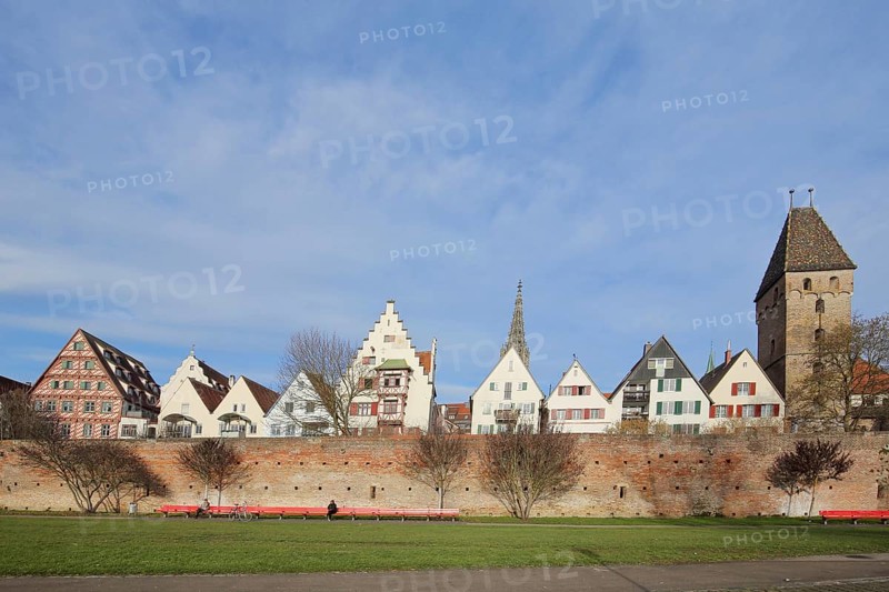 View of fishing district with historic city wall and butcher tower, front of houses, Ulm, Baden-Württemberg, Germany