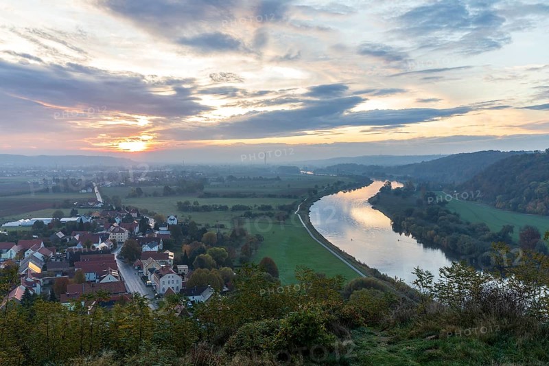 Morning atmosphere on the Boselspitze with a view of the Elbe Valley at sunrise to Sörnewitz and Coswig, Saxony, Germany