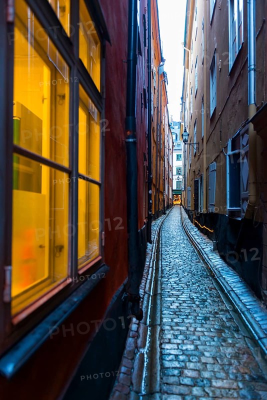 Houses in an alley of Gamla Stan, old town, centre, attraction, famous, city centre, city trip, tourism, travel, holiday, architecture, historical, UNESCO, world heritage, evening, culture, history, city history, medieval, urban, Stockholm, Sweden, Scandinavia