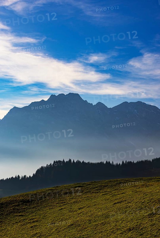 View from the Moosegg high plateau to the Hoher Göll, Golling, Osterhorn group, Salzburg province, Austria