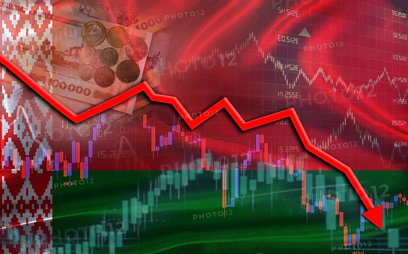 Belarus financial fall on economy market. Belarusian financial crisis on economic graph