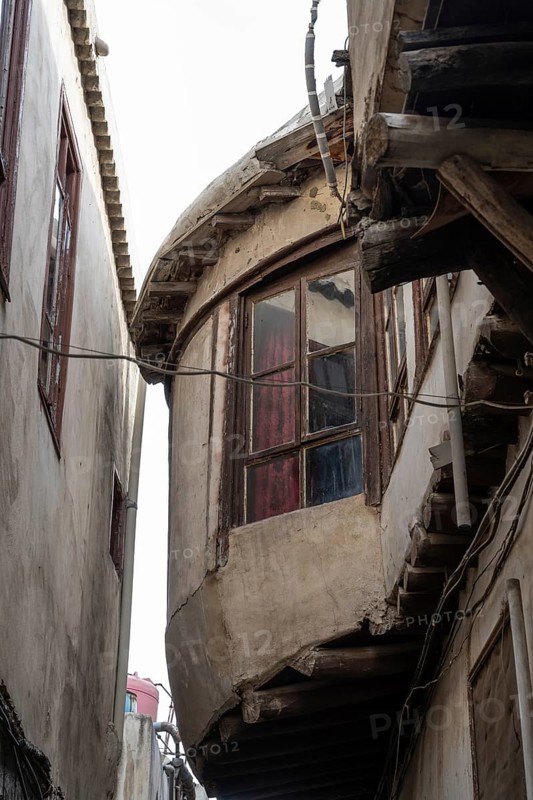 Damascus, Syria. December 10th 2025. Architectural detail of a traditional Syrian Arabic house in the narrow streets of the walled old city of Damascus, Syria