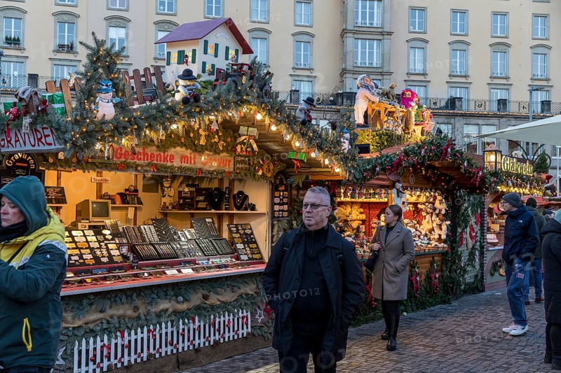 Detailed decoration on the stalls of the Striezelmarkt Christmas market, Dresden, Saxony, Germany