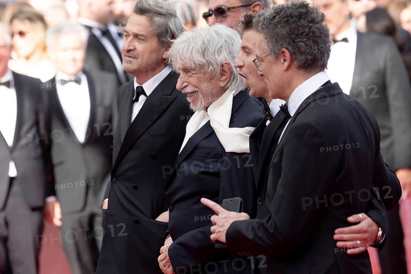 Cannes, France - 22.5.2024: Gustave de Kervern, Louis-Do de Lencquesaing, Pierre Richard, Timi-Joy Marbot, Ceyla Lacerda and Frédéric Niedermayer during the - La Venue De L'avenir (Colours Of Time) - Red Carpet during the 78th Cannes International Film Festival. The film festival will take place from 13 to 24 May 2025