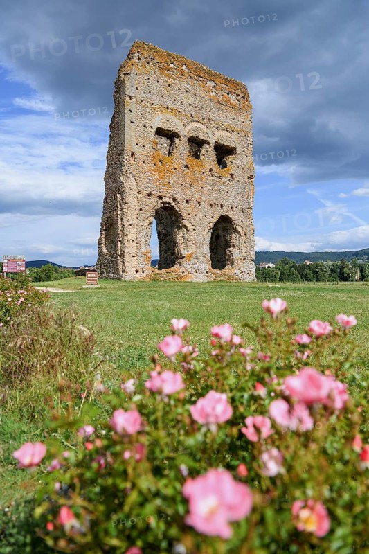Temple of Janus, first century tower, Autun, Département Saône-et-Loire, Region Bourgogne-Franche-Comté, Burgundy, France