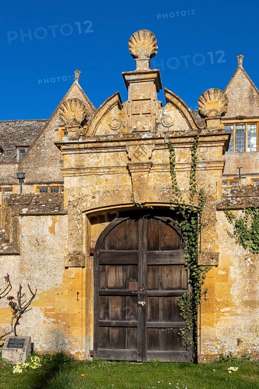 Side entrance, cemetery, Stanway House, Stanway, The Cotswolds, England, Great Britain
