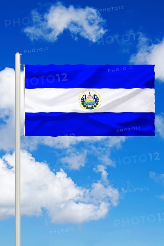 Flag of El Salvador, Central America, Cumulus clouds in front of blue sky, Studio