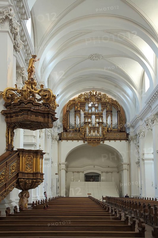 Interior view with organ and pulpit of the baroque St. Salvator Cathedral, baroque, Fulda, Hesse, Germany