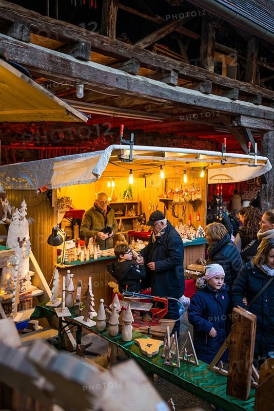 Christmas market, Burkheim, Vogtsburg, Kaiserstuhl, Baden-Württemberg, Germany