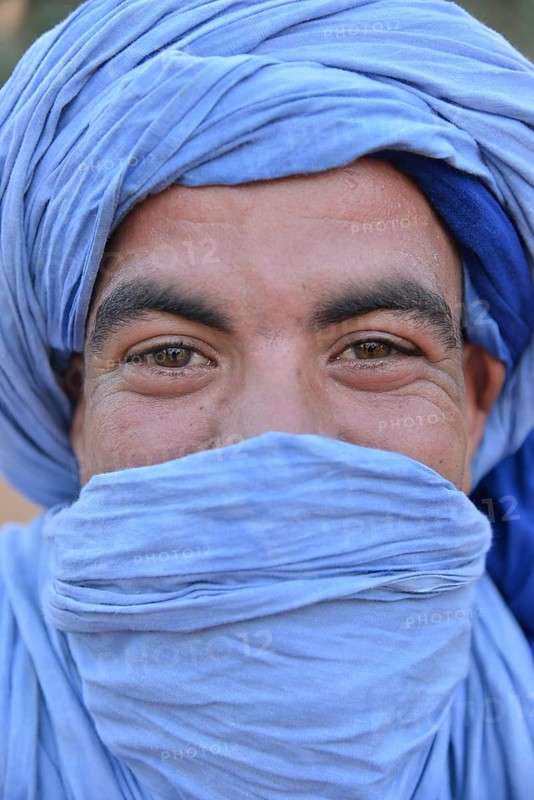 Berber with light blue turban, Merzouga, Meknès-Tafilalet region, Morocco