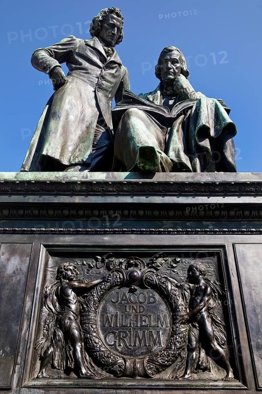 Brothers Grimm National Monument, Neustädter Marktplatz, starting point of the German Fairy Tale Route, Hanau, Hesse, Germany