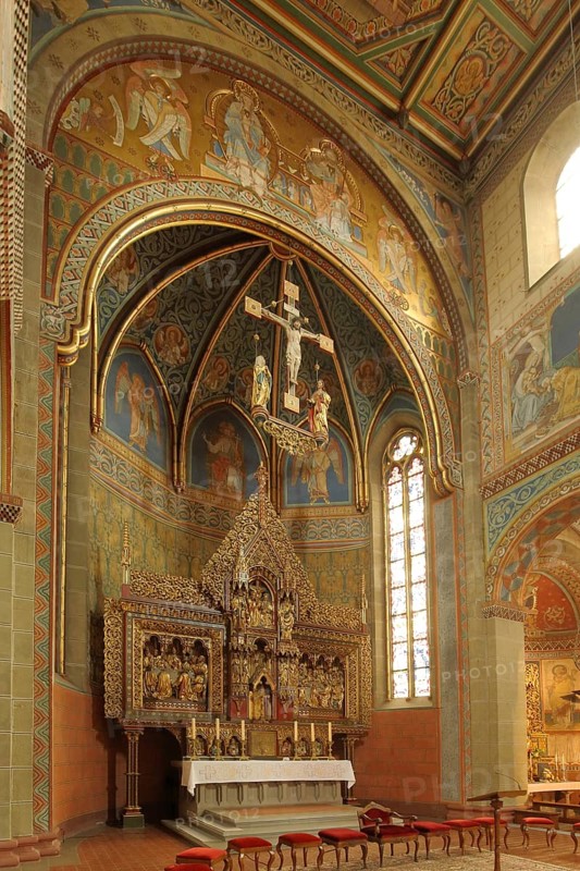 High altar with crucifix, wall paintings and decorations, handicrafts, baroque town church of St. Marien, interior view, Gengenbach, Südschwarzwald, Black Forest, Baden-Württemberg, Germany